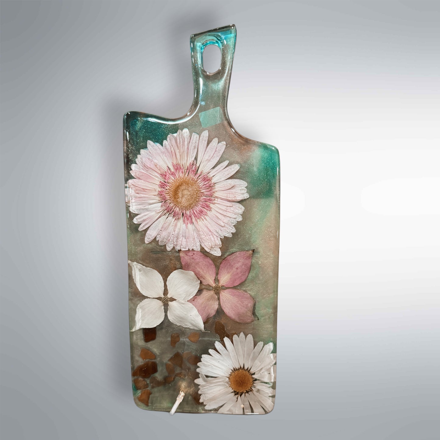 Dogwood and Daisies Medium Cheese Board