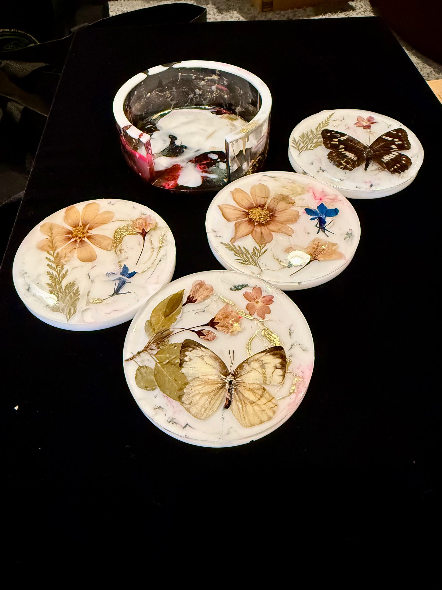 Round butterfly coasters (4 + case)